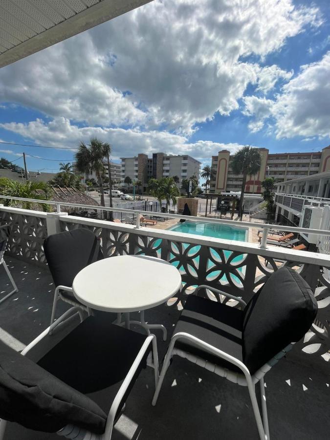 Holiday Isles Resort Мадейра-Біч Екстер'єр фото